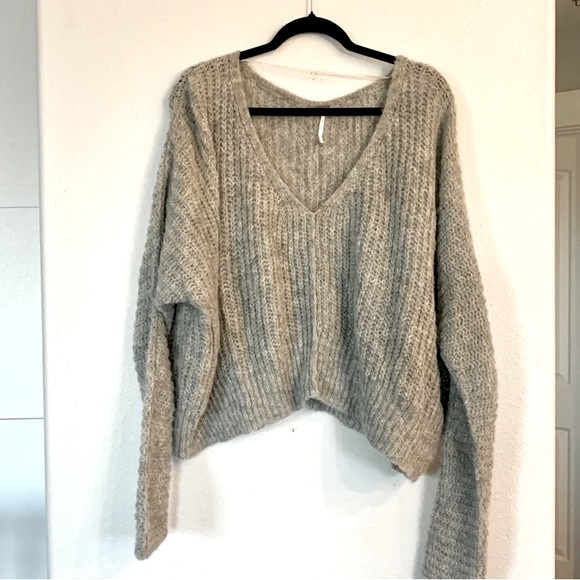 Free People Moonbeam V neck sweater-size Small-gray - Picture 4 of 8